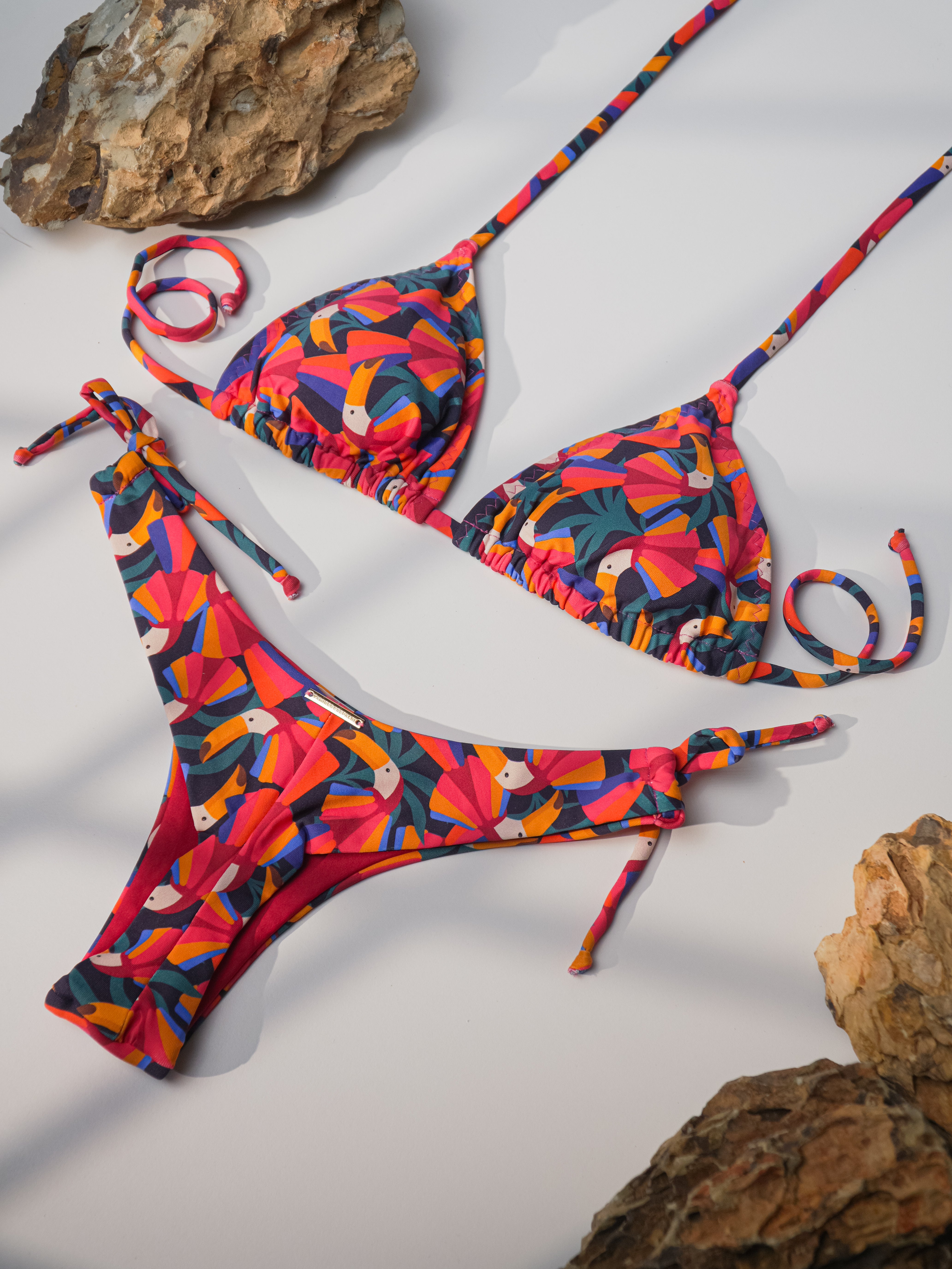 BIKINI ELOAH TUCANO