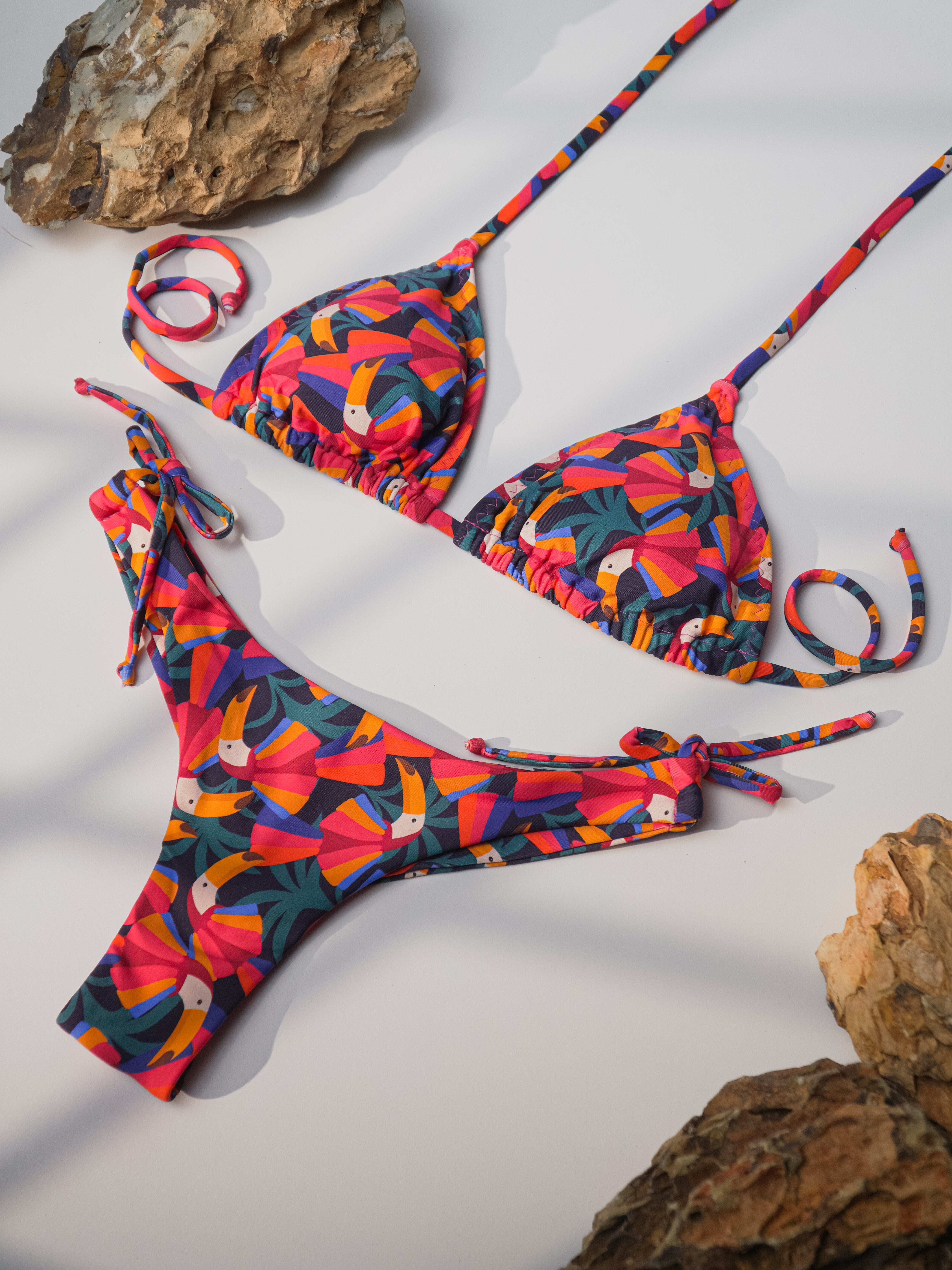 BIKINI ELOAH TUCANO
